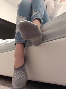 5634398