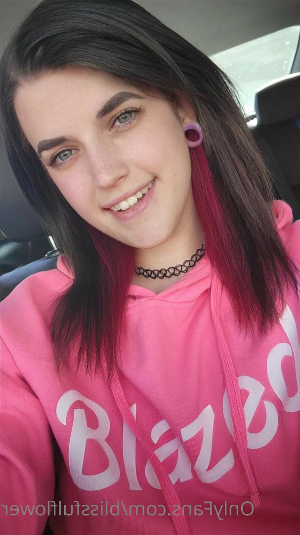 Bliss Flowers 🌻 𝙇𝙚𝙩'𝙨 𝙋𝙡𝙖𝙮 💦 [ blissfulflower ] Onlyfans leaked photo 9270587 on Hotleaks.tv