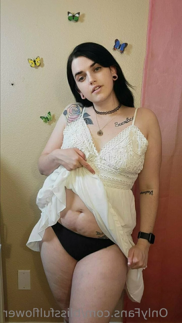 Bliss Flowers 🌻 𝙇𝙚𝙩'𝙨 𝙋𝙡𝙖𝙮 💦 [ blissfulflower ] Onlyfans leaked photo 9272511 on Hotleaks.tv
