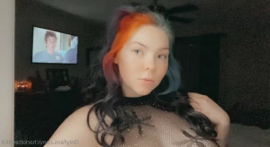 16002211