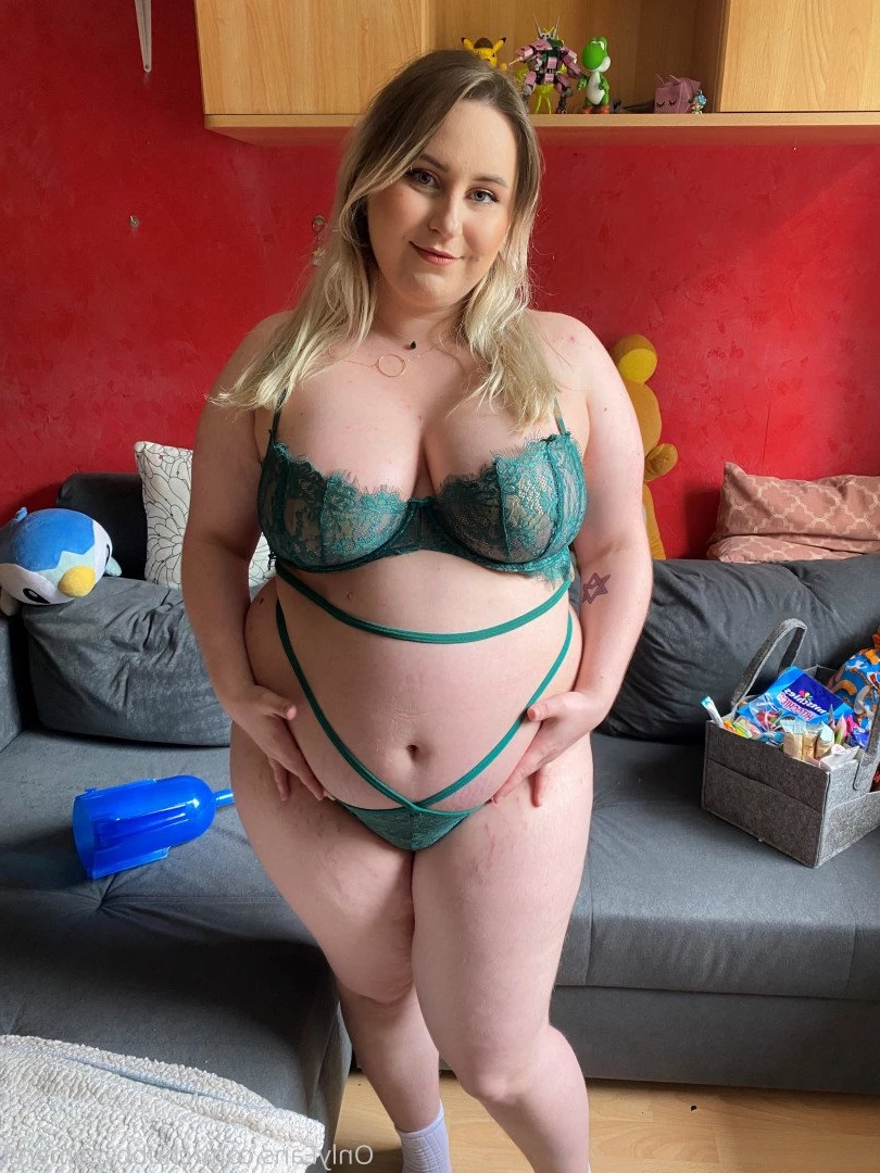 Hiatus ChubbyGamerGF [ chubbygamergf ] Onlyfans leaked photo 5146926 on Hotleaks.tv