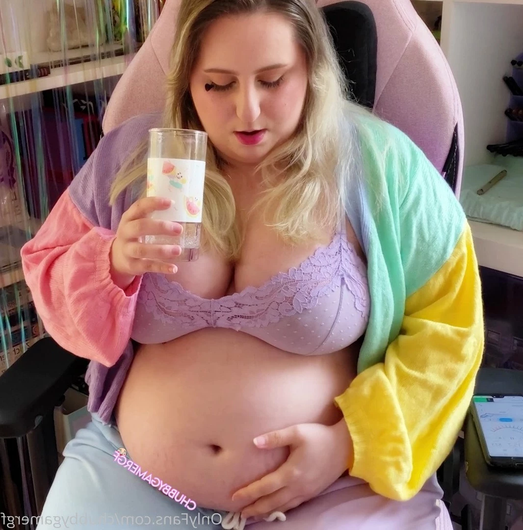 Hiatus ChubbyGamerGF [ chubbygamergf ] Onlyfans leaked photo 5147540 on Hotleaks.tv