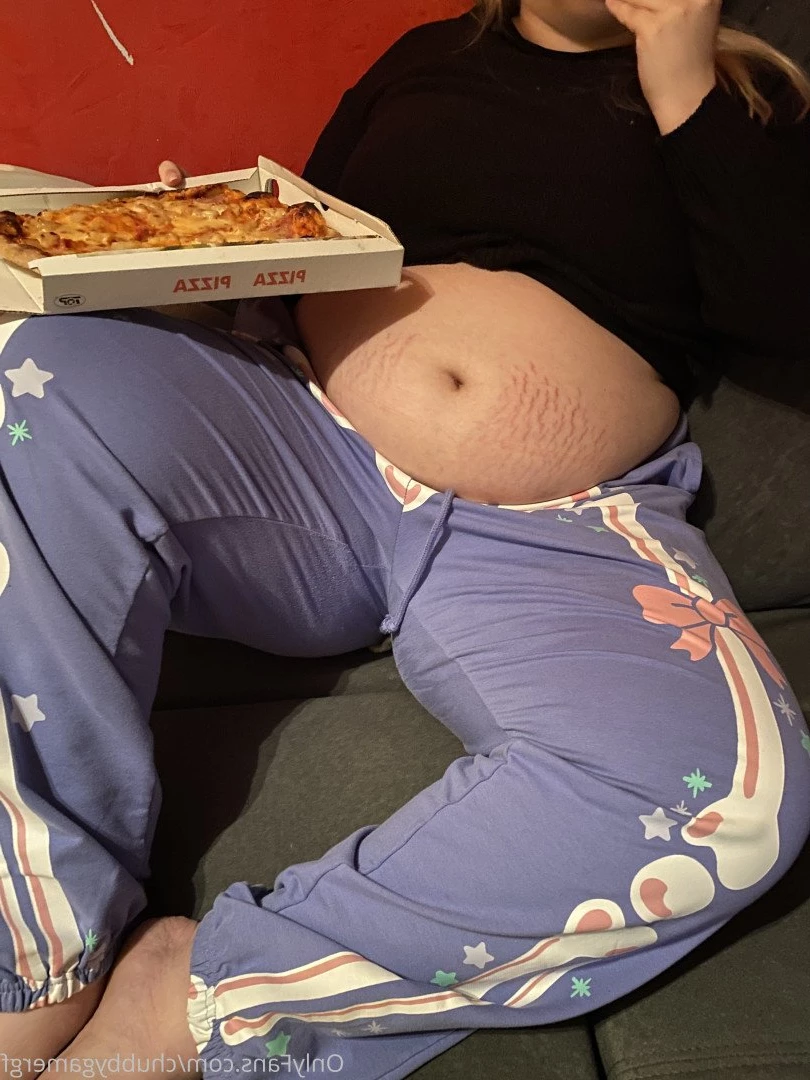 Hiatus ChubbyGamerGF [ chubbygamergf ] Onlyfans leaked photo 5148407 on Hotleaks.tv