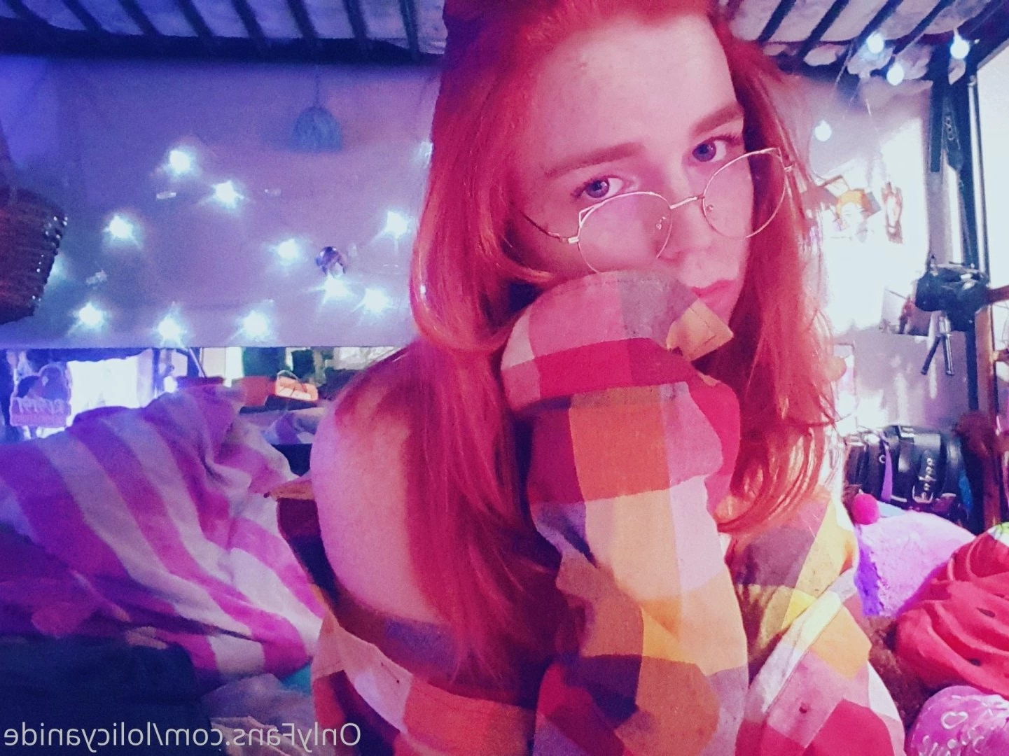 🧡🖤CyanideChuuni🖤🧡 [ cyanide_river ] Onlyfans leaked photo 5148290 on Hotleaks.tv