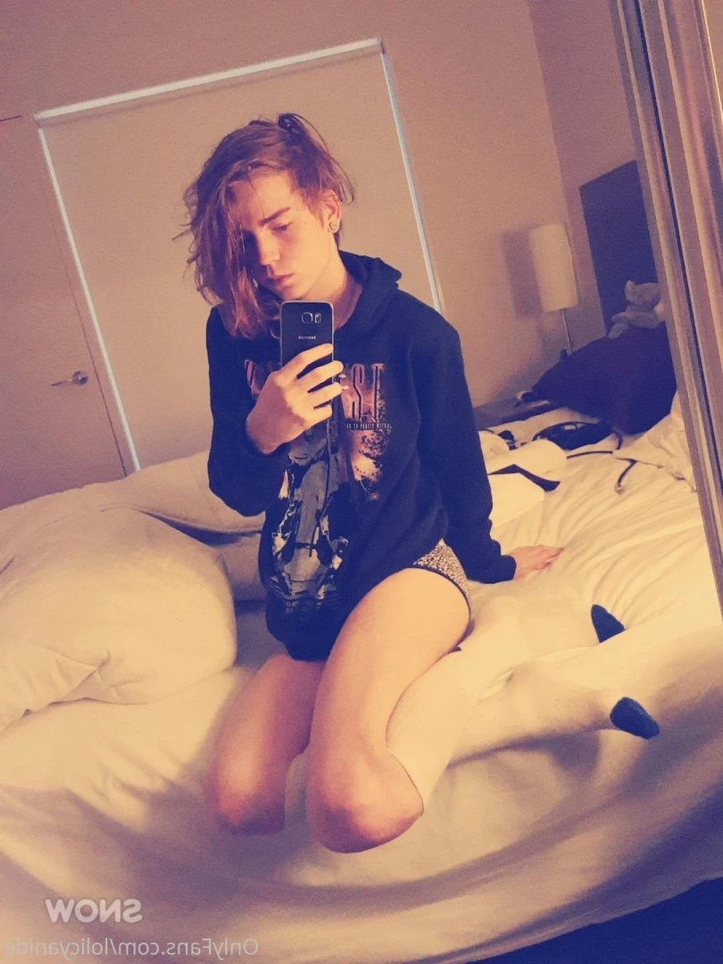 🧡🖤CyanideChuuni🖤🧡 [ cyanide_river ] Onlyfans leaked photo 5152350 on Hotleaks.tv