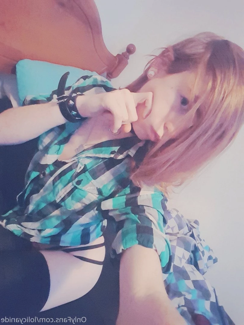 🧡🖤CyanideChuuni🖤🧡 [ cyanide_river ] Onlyfans leaked photo 5161095 on Hotleaks.tv
