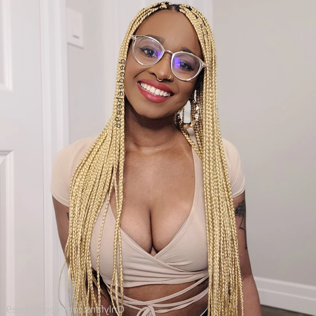 DeeDeeBee [ deedeebee96 ] Onlyfans leaked photo 5798343 on Hotleaks.tv