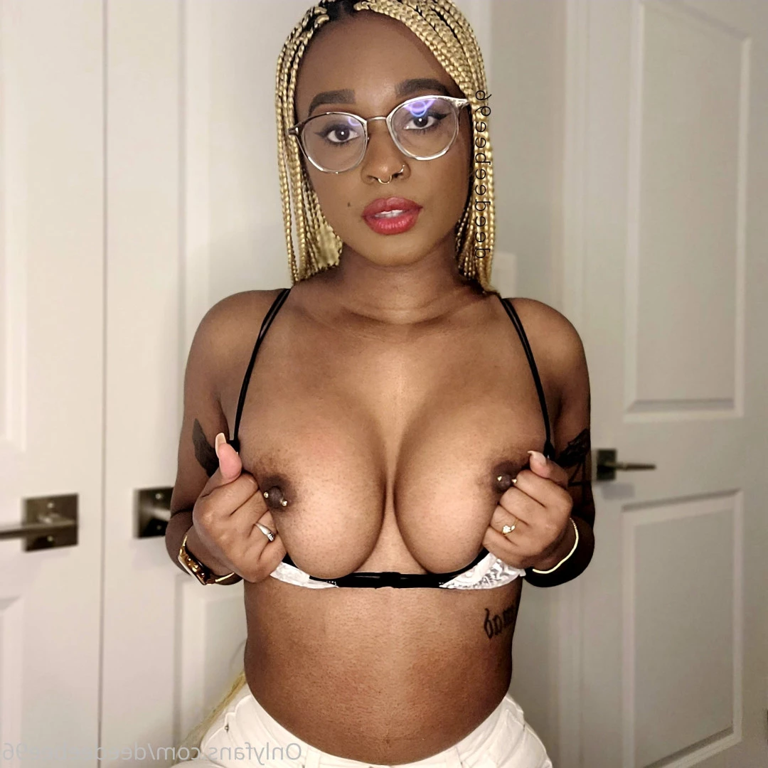 DeeDeeBee [ deedeebee96 ] Onlyfans leaked photo 5816032 on Hotleaks.tv