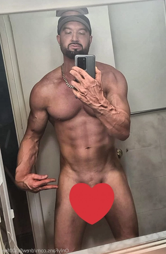 Your Fav 𝐃𝐀𝐃𝐃𝐘 𝐃𝐑𝐄𝐖😈🍆💦 [ drewfit100free ] Onlyfans leaked photo 5134770 on Hotleaks.tv