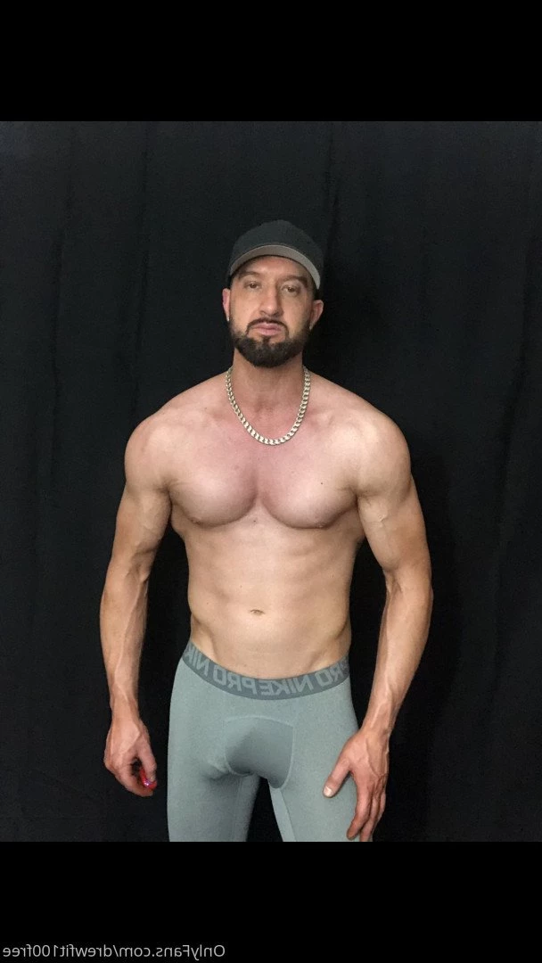 Your Fav 𝐃𝐀𝐃𝐃𝐘 𝐃𝐑𝐄𝐖😈🍆💦 [ drewfit100free ] Onlyfans leaked photo 5135103 on Hotleaks.tv