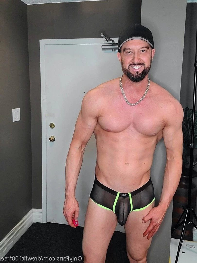Your Fav 𝐃𝐀𝐃𝐃𝐘 𝐃𝐑𝐄𝐖😈🍆💦 [ drewfit100free ] Onlyfans leaked photo 5135174 on Hotleaks.tv