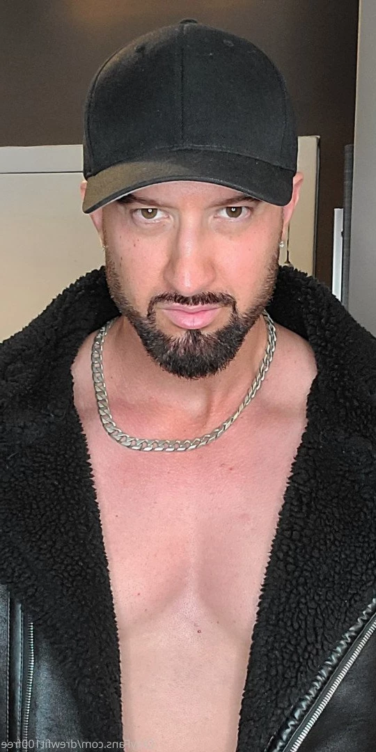 Your Fav 𝐃𝐀𝐃𝐃𝐘 𝐃𝐑𝐄𝐖😈🍆💦 [ drewfit100free ] Onlyfans leaked photo 5135695 on Hotleaks.tv