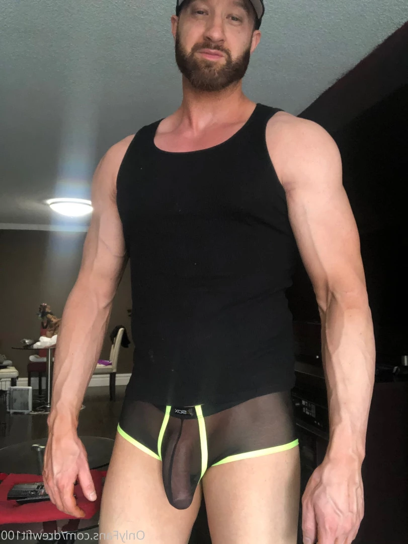 Your Fav 𝐃𝐀𝐃𝐃𝐘 𝐃𝐑𝐄𝐖😈🍆💦 [ drewfit100free ] Onlyfans leaked photo 5792915 on Hotleaks.tv