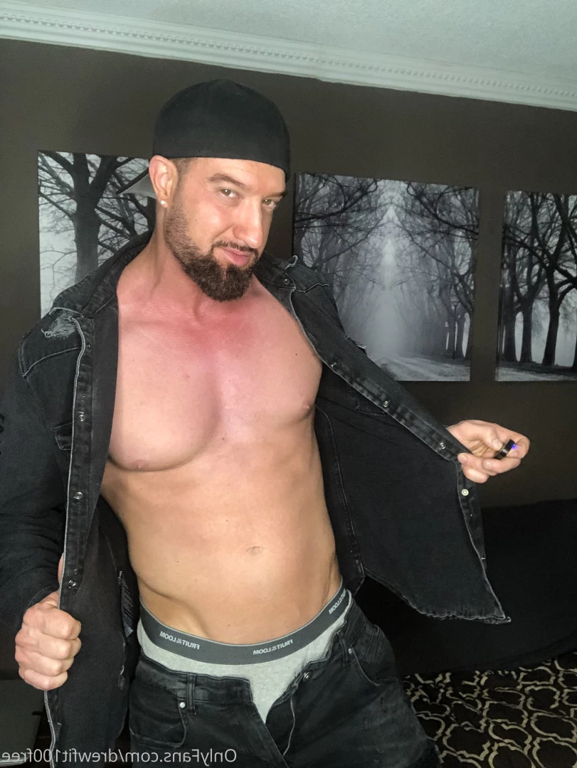 Your Fav 𝐃𝐀𝐃𝐃𝐘 𝐃𝐑𝐄𝐖😈🍆💦 [ drewfit100free ] Onlyfans leaked photo 5792987 on Hotleaks.tv