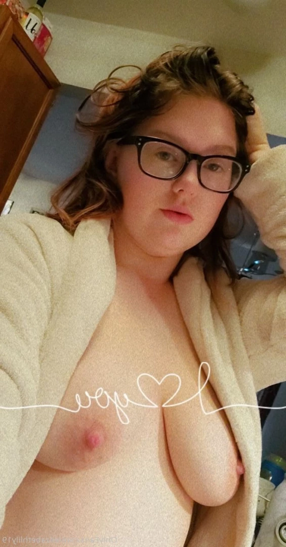 Elizabeth ✨ [ elizabethlily19 ] Onlyfans leaked photo 5765574 on Hotleaks.tv
