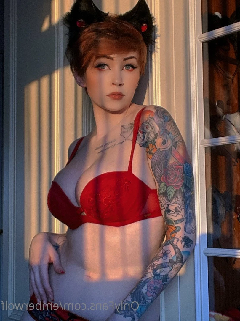 Ember Wolf [ emberwolf ] Onlyfans leaked photo 5101432 on Hotleaks.tv