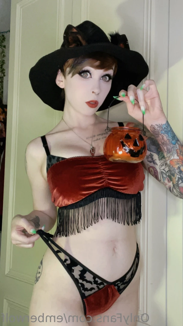 Ember Wolf [ emberwolf ] Onlyfans leaked photo 12854680 on Hotleaks.tv