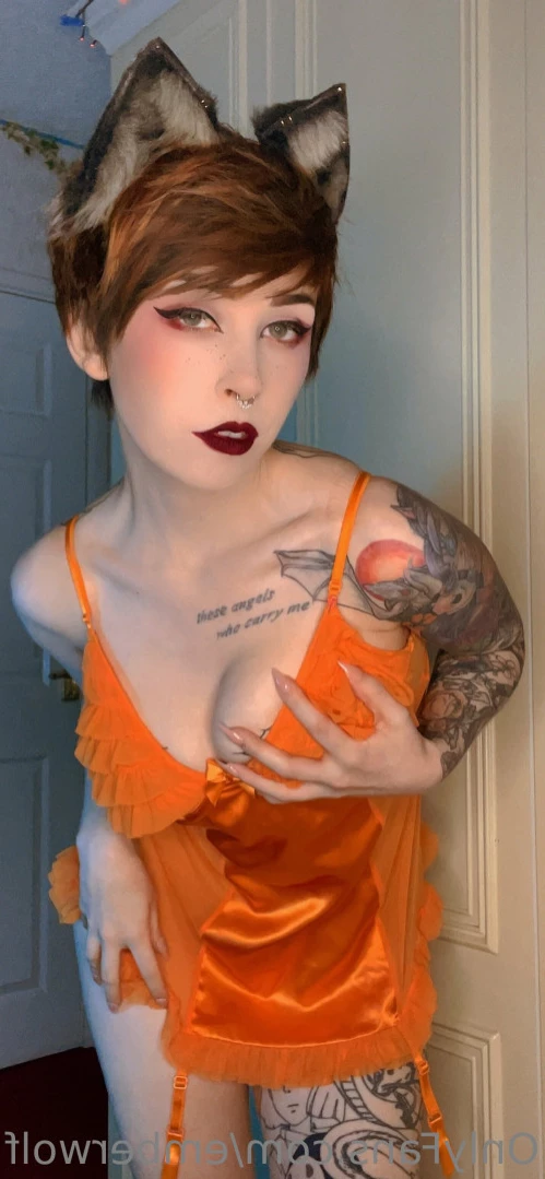 Ember Wolf [ emberwolf ] Onlyfans leaked photo 13385911 on Hotleaks.tv
