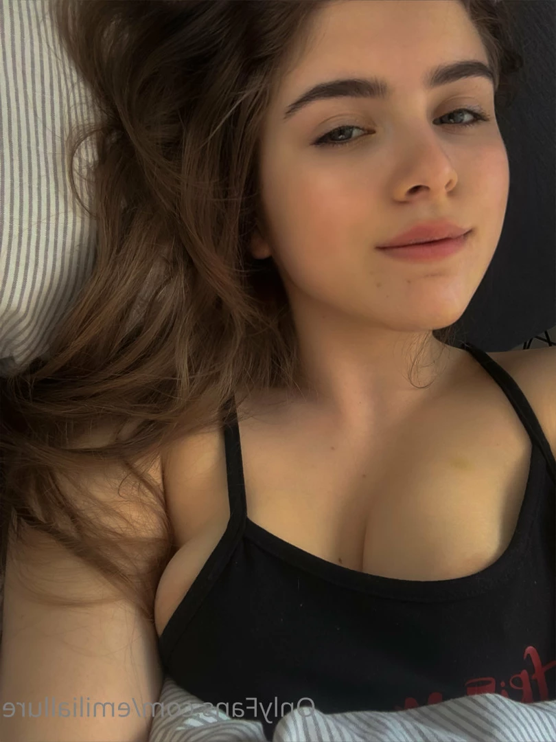🟢  𝐸𝑀𝐼𝐿𝐼𝒜 💛🧸 [ emiliallure ] Onlyfans leaked photo 5586965 on Hotleaks.tv