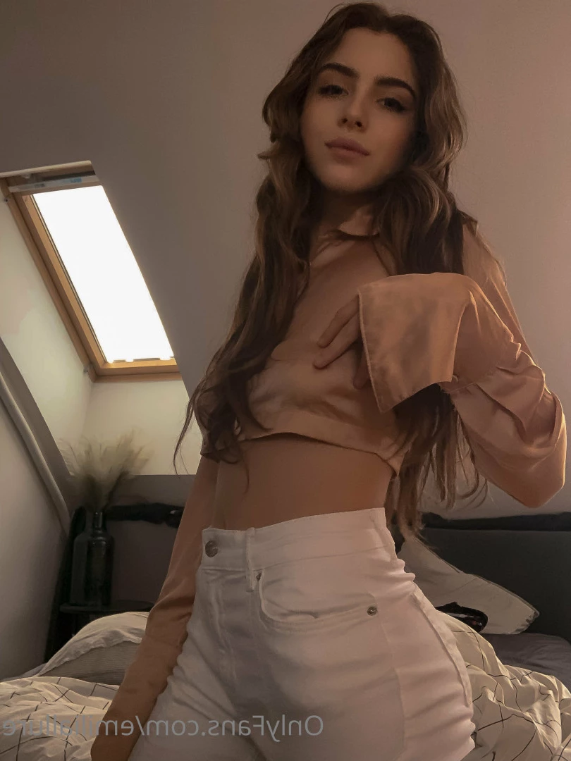 🟢  𝐸𝑀𝐼𝐿𝐼𝒜 💛🧸 [ emiliallure ] Onlyfans leaked photo 5587087 on Hotleaks.tv