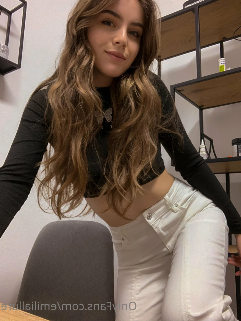 🟢  𝐸𝑀𝐼𝐿𝐼𝒜 💛🧸 [ emiliallure ] Onlyfans leaked photo 5587347 on Hotleaks.tv