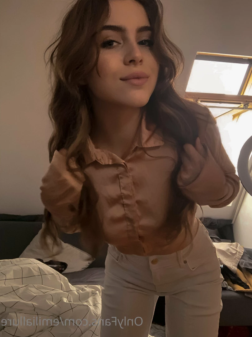 🟢  𝐸𝑀𝐼𝐿𝐼𝒜 💛🧸 [ emiliallure ] Onlyfans leaked photo 5587404 on Hotleaks.tv