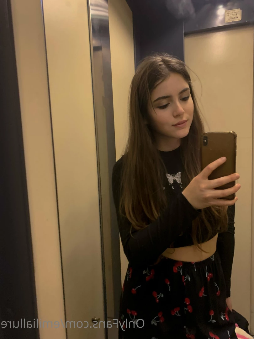 🟢  𝐸𝑀𝐼𝐿𝐼𝒜 💛🧸 [ emiliallure ] Onlyfans leaked photo 5587446 on Hotleaks.tv