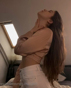 5587558