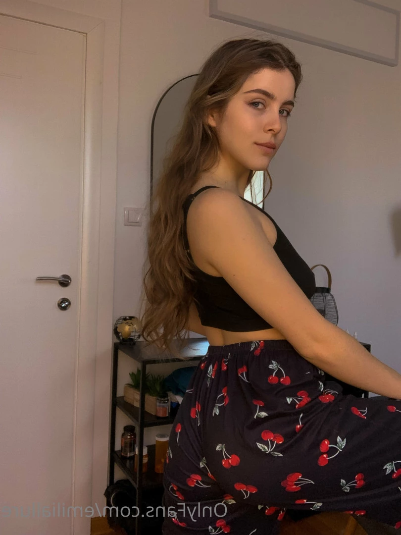 🟢  𝐸𝑀𝐼𝐿𝐼𝒜 💛🧸 [ emiliallure ] Onlyfans leaked photo 5587629 on Hotleaks.tv