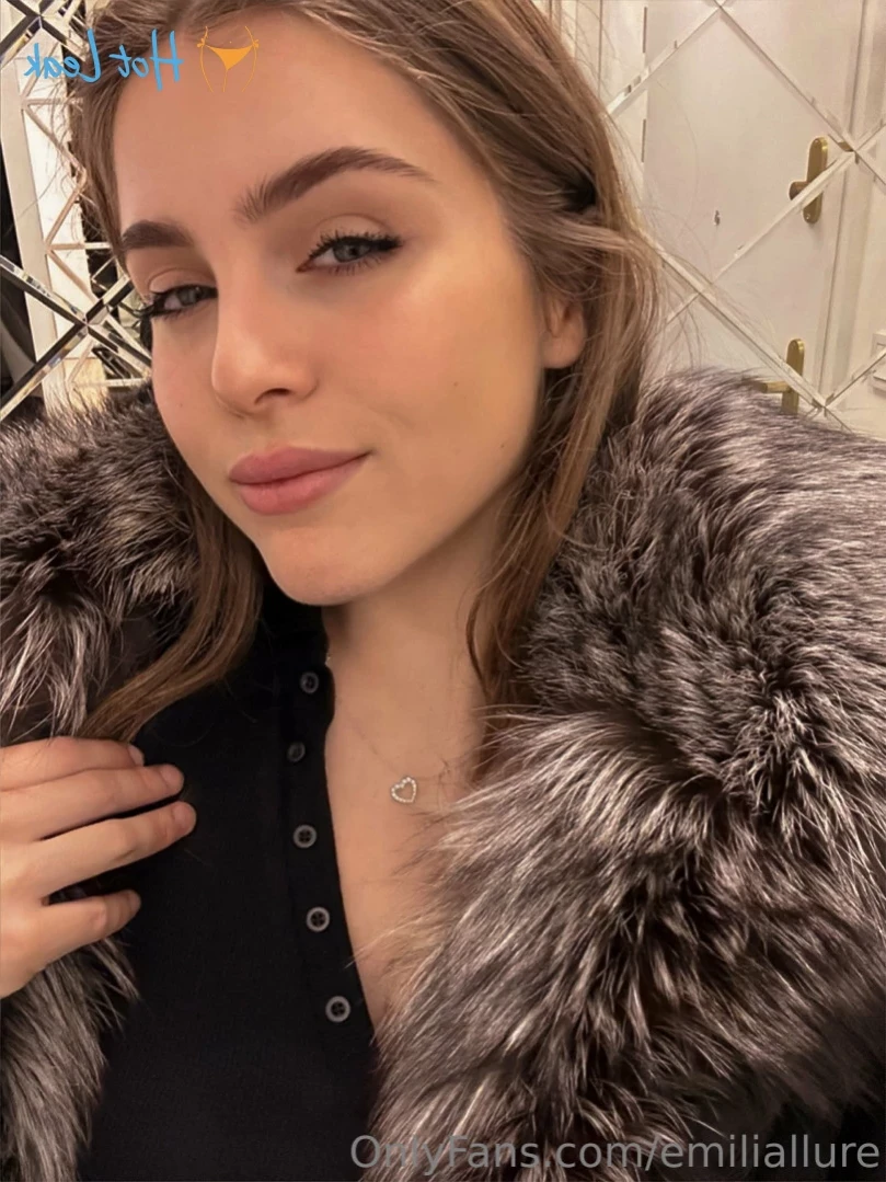 🟢  𝐸𝑀𝐼𝐿𝐼𝒜 💛🧸 [ emiliallure ] Onlyfans leaked photo 12854472 on Hotleaks.tv