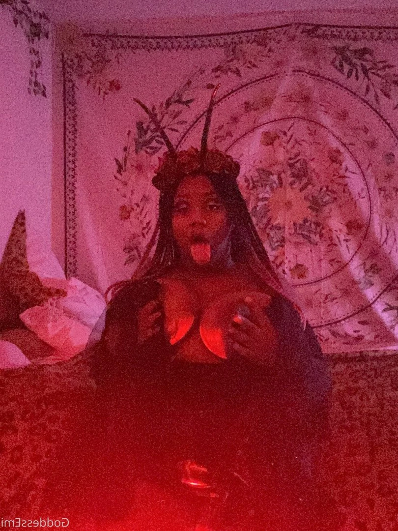 emithegoddess Onlyfans leaked photo 5095027 on Hotleaks.tv