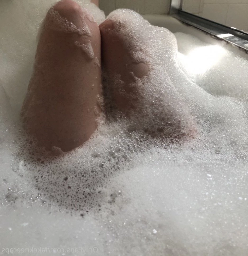 fakekneecaps Onlyfans leaked photo 5072347 on Hotleaks.tv