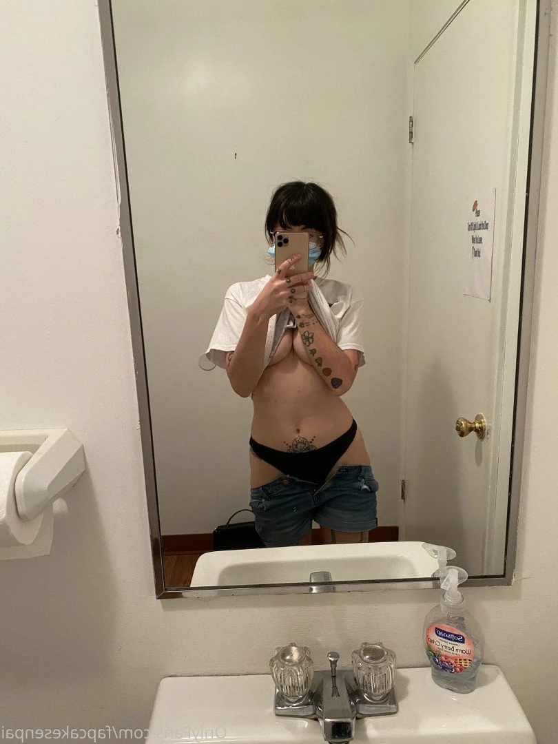 Fapcake Senpai [ fapcakesenpai ] Onlyfans leaked photo 5093071 on Hotleaks.tv