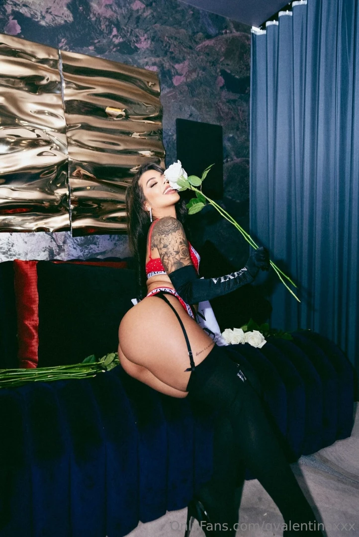 Gina_valentinaxxx [ gvalentinaxxx ] Onlyfans leaked photo 18673390 on Hotleaks.tv