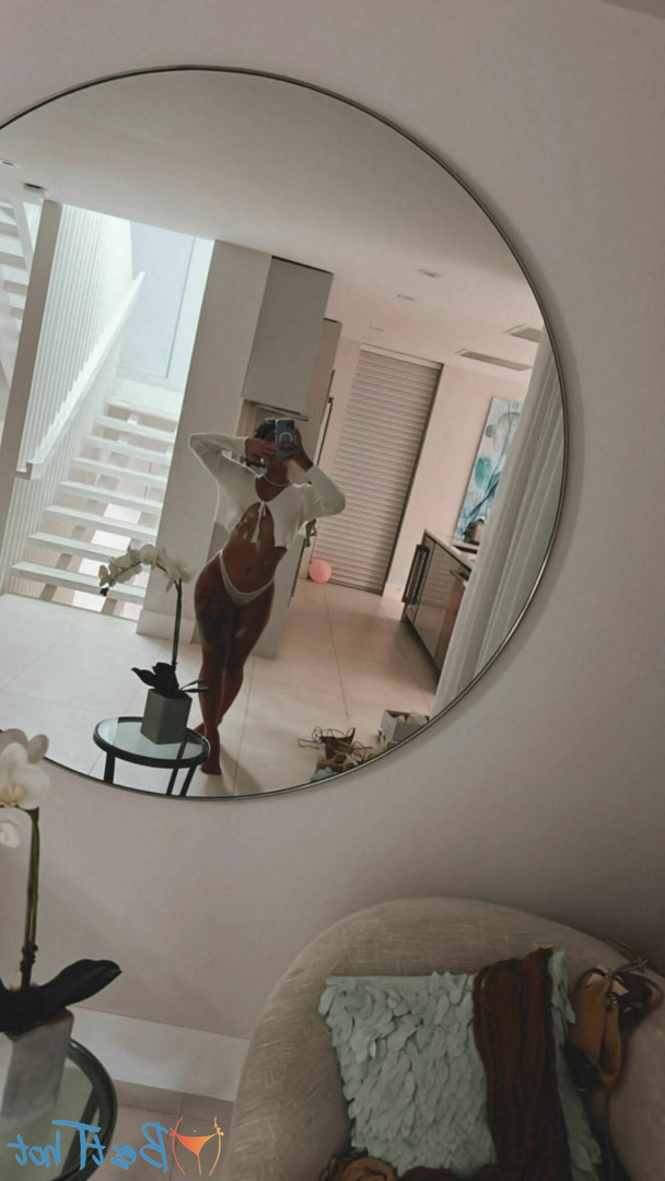 Gina_valentinaxxx [ gvalentinaxxx ] Onlyfans leaked photo 16528524 on Hotleaks.tv