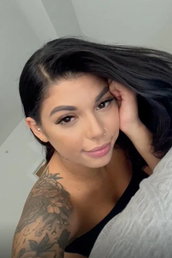 Gina_valentinaxxx [ gvalentinaxxx ] Onlyfans leaked photo 16528928 on Hotleaks.tv