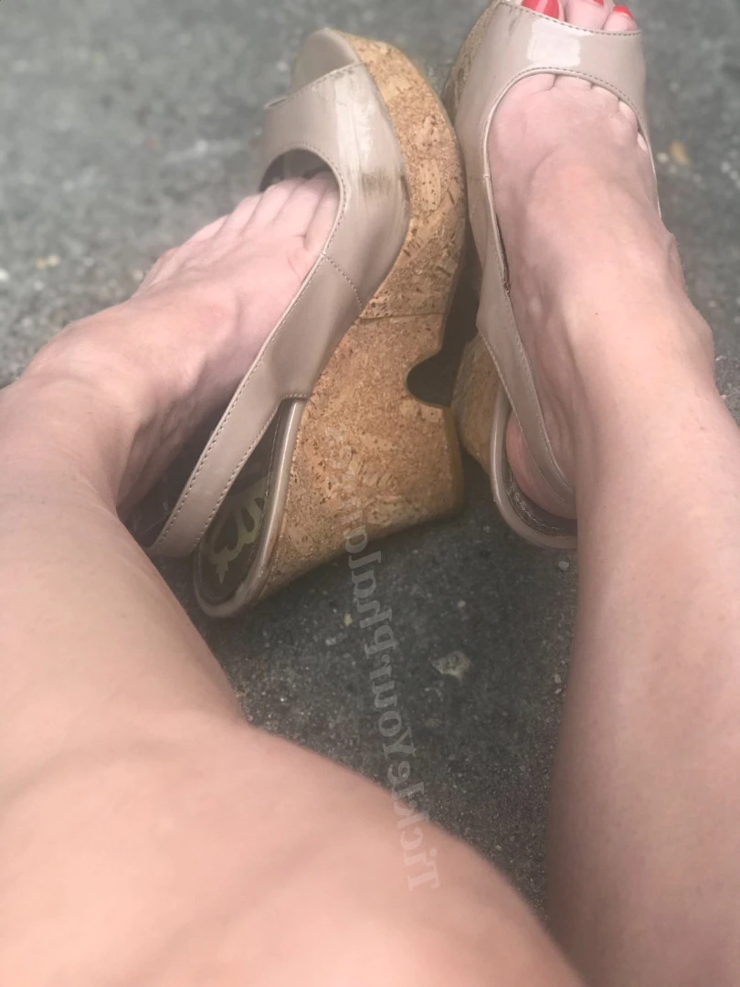 Goddess Tickle-Femdom Foot Goddess [ goddess_tickle ] Onlyfans leaked photo 5611763 on Hotleaks.tv