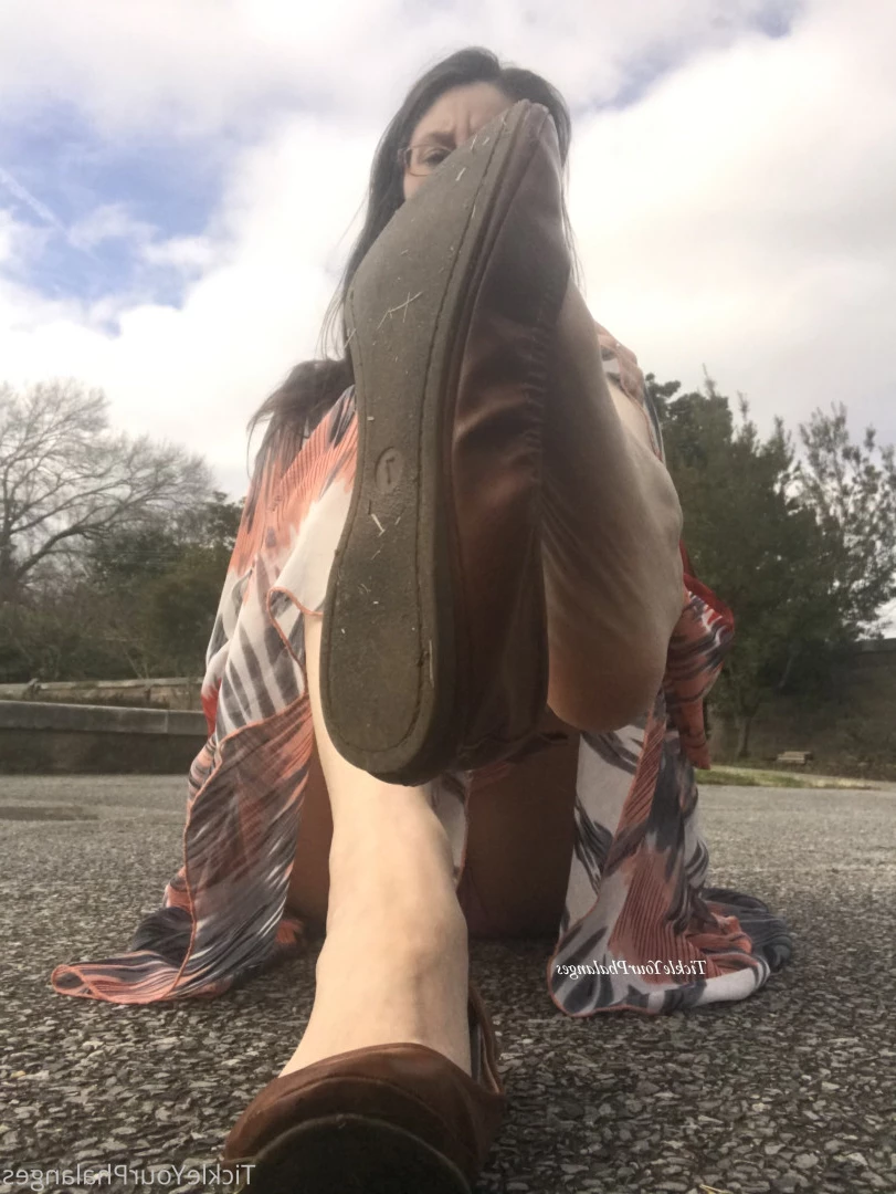 Goddess Tickle-Femdom Foot Goddess [ goddess_tickle ] Onlyfans leaked photo 5614371 on Hotleaks.tv
