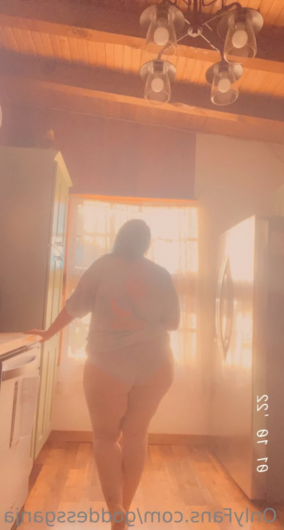 Goddess Ganja [ goddessganja ] Onlyfans leaked photo 5766091 on Hotleaks.tv