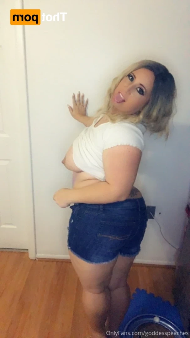 🍑Peaches 💦Breed Me🍆StepMom⛓Mistress [ goddesspeaches ] Onlyfans leaked photo 12819292 on Hotleaks.tv