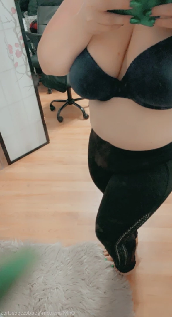 🍑Peaches 💦Breed Me🍆StepMom⛓Mistress [ goddesspeaches ] Onlyfans leaked photo 12898556 on Hotleaks.tv