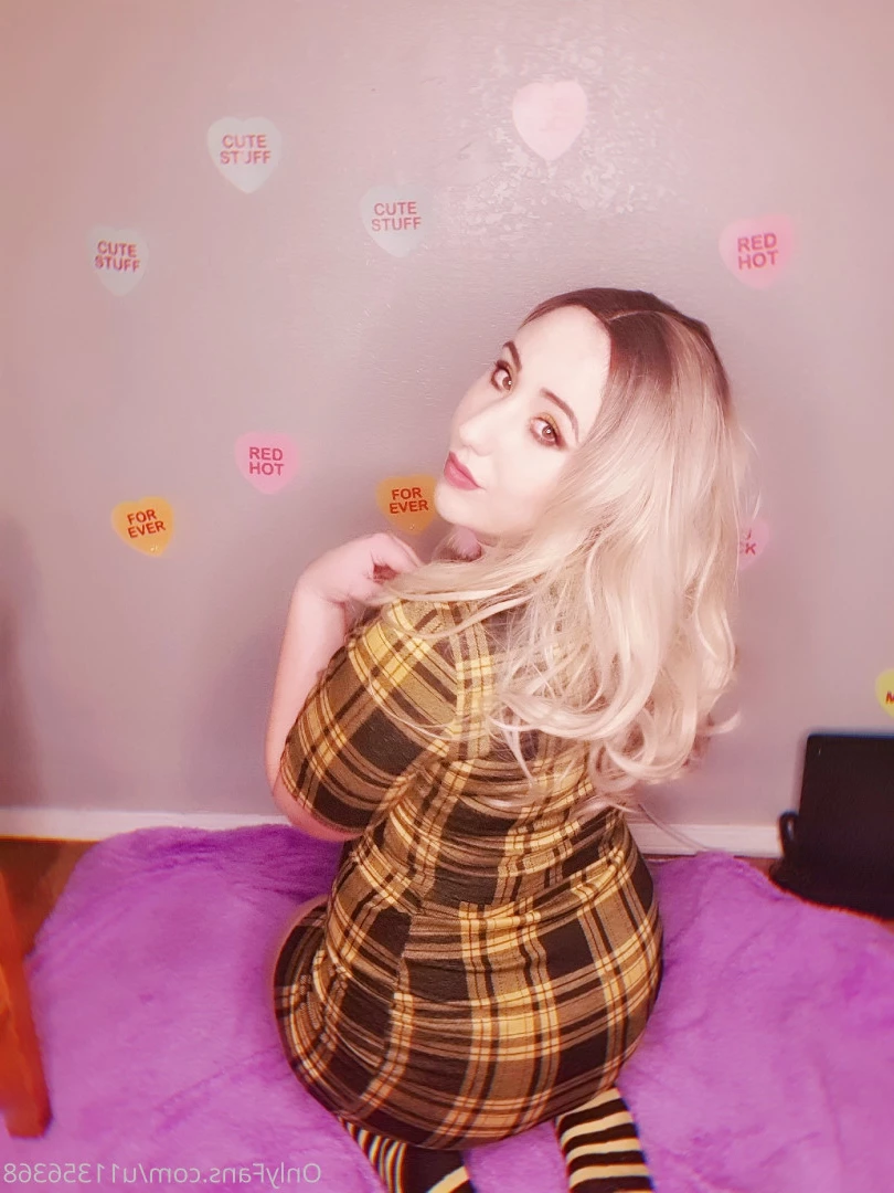 💸KITTI🎀 [ gothickitti ] Onlyfans leaked photo 5687912 on Hotleaks.tv