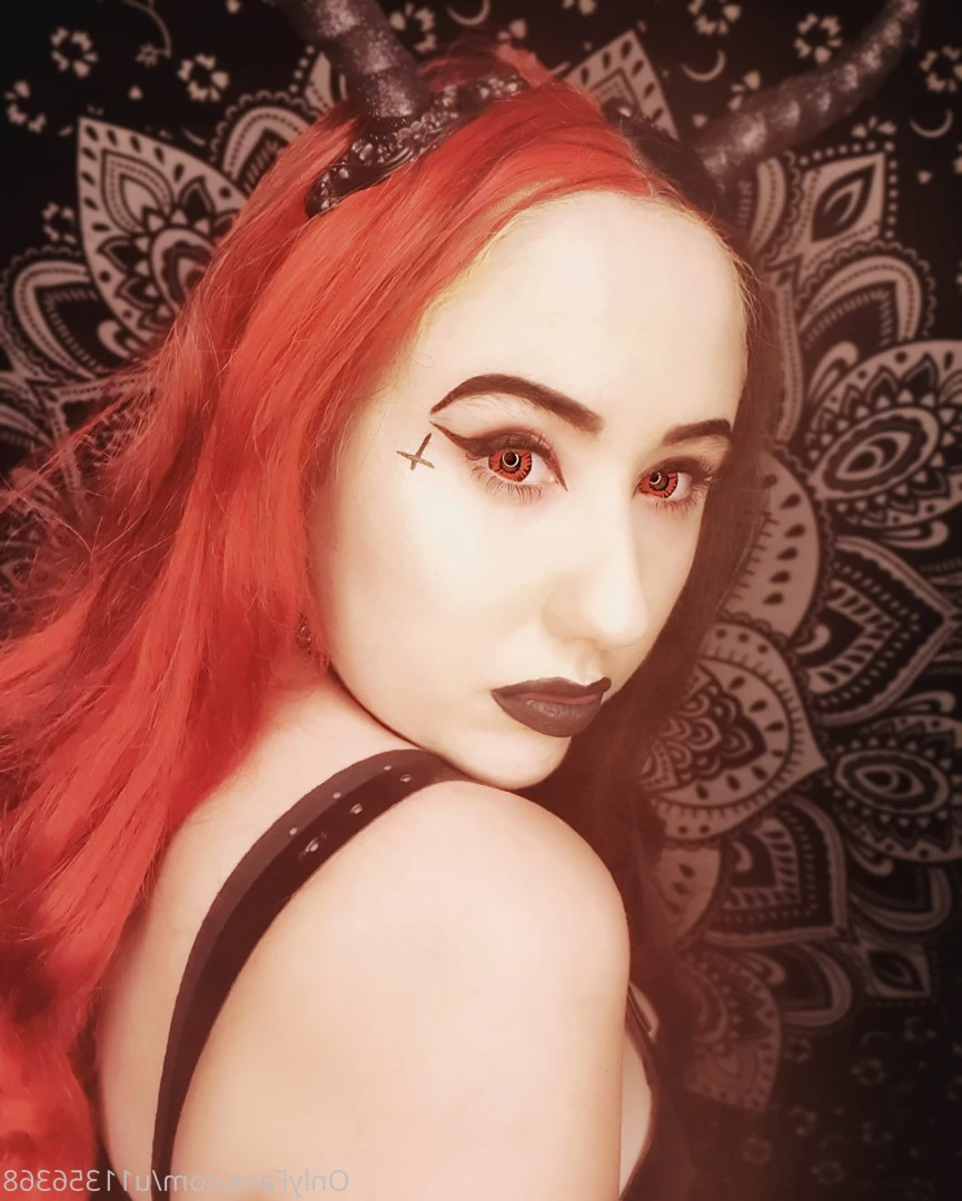 💸KITTI🎀 [ gothickitti ] Onlyfans leaked photo 5688483 on Hotleaks.tv