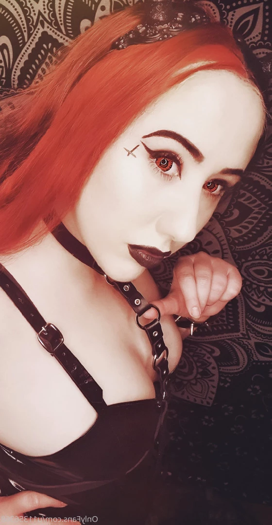 💸KITTI🎀 [ gothickitti ] Onlyfans leaked photo 5689853 on Hotleaks.tv