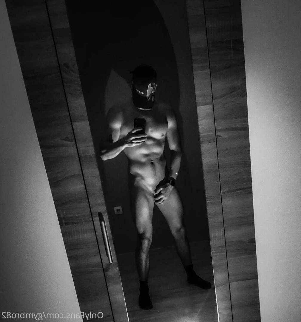 serbianxl Onlyfans leaked photo 5585087 on Hotleaks.tv