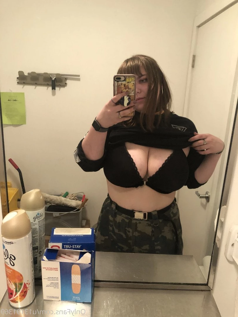 Hannah Bee 🌻🐝 [ hannahbee840 ] Onlyfans leaked photo 467785 on Hotleaks.tv