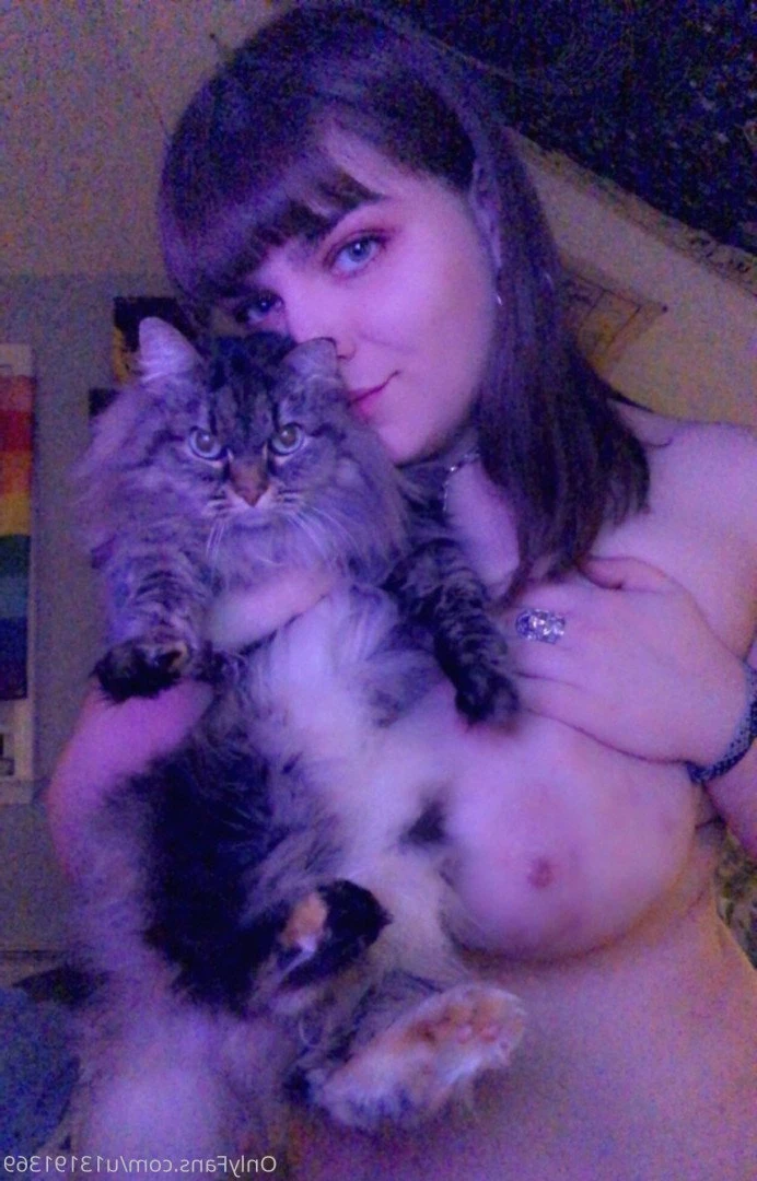 Hannah Bee 🌻🐝 [ hannahbee840 ] Onlyfans leaked photo 468028 on Hotleaks.tv