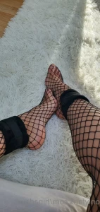 5679896
