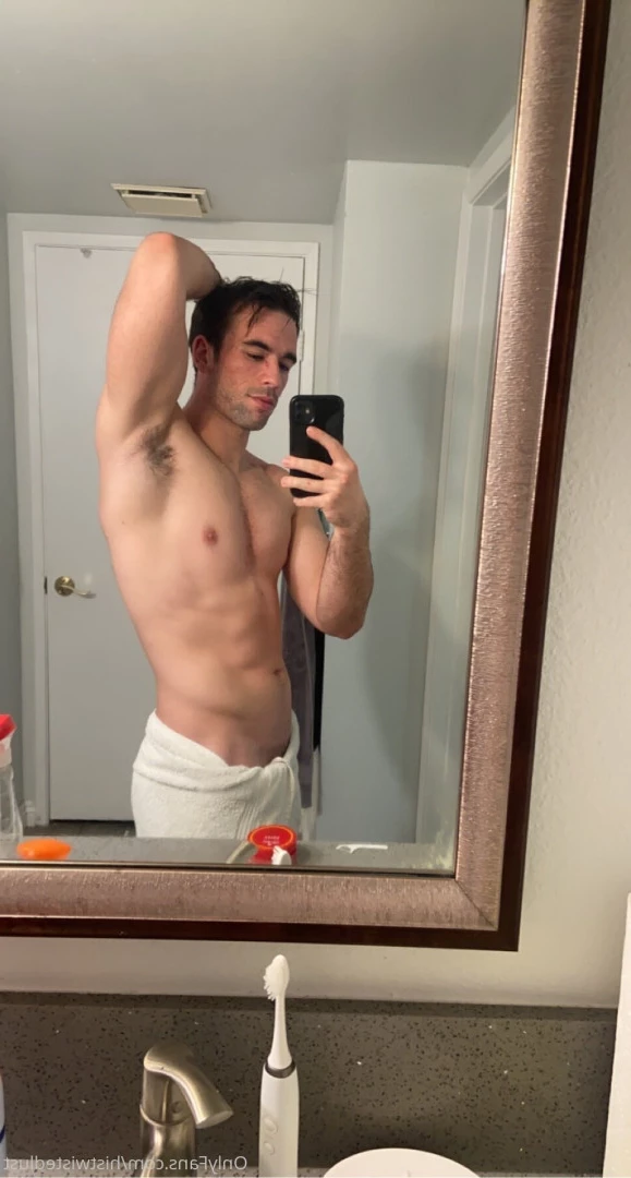 Yours truly [ histwistedlust ] Onlyfans leaked photo 5603877 on Hotleaks.tv