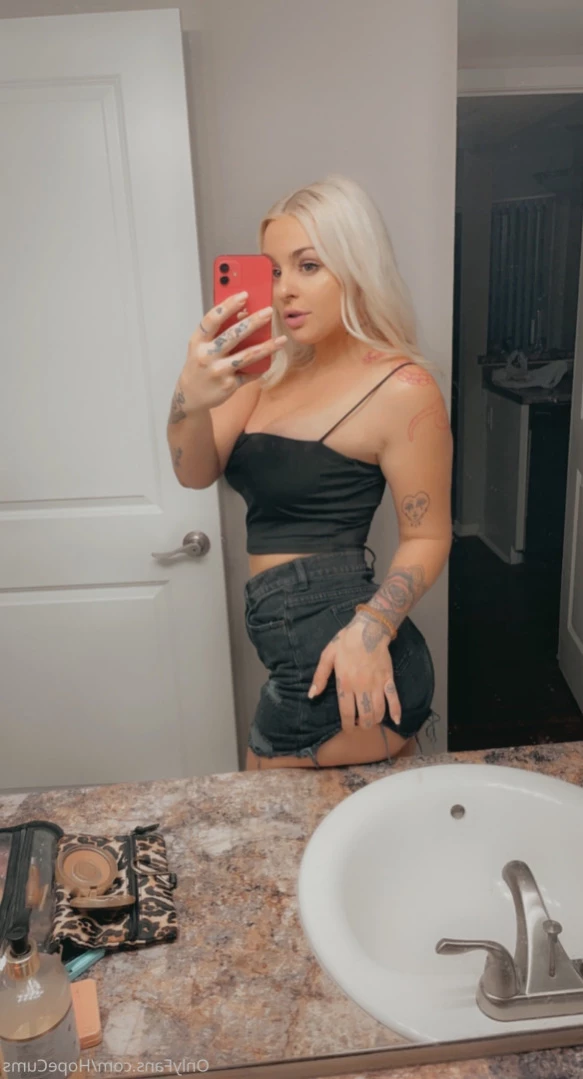 ʜᴏᴘᴇ ʜᴜɢᴇ ᴛɪᴛs [ hopecums ] Onlyfans leaked photo 12802917 on Hotleaks.tv